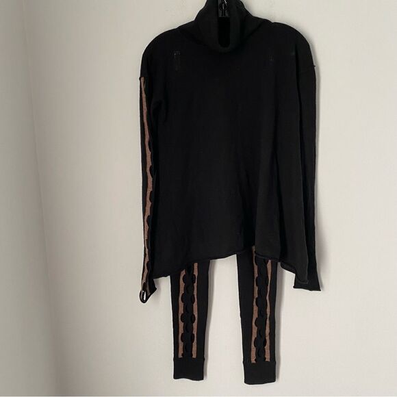 Malandrino Women’s Wool Sweater Set - Picture 1 of 7